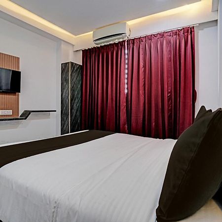Hotel O Star Galaxy Surat Eksteriør billede